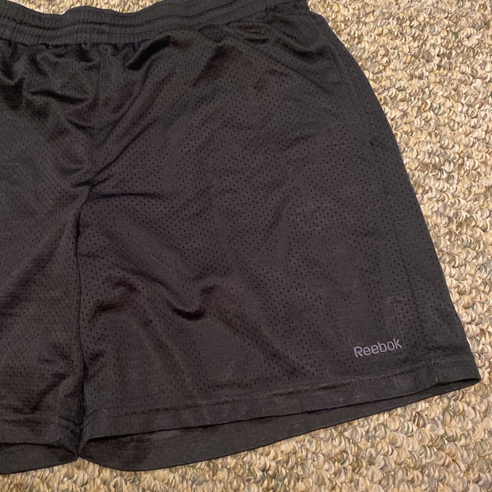 Young men’s gym shorts - Picture 2 of 5